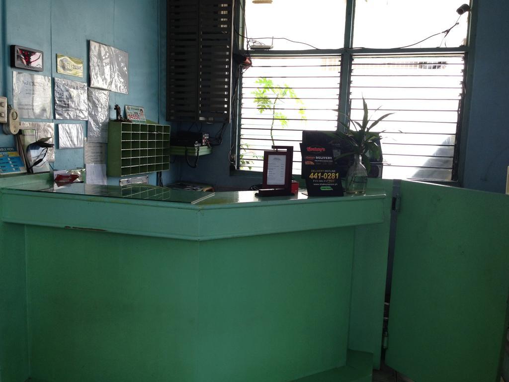 Star Plus Pension Bacolod Exteriör bild